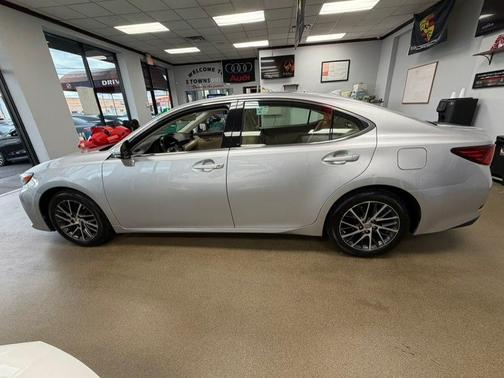 2016 Lexus ES 350 Base