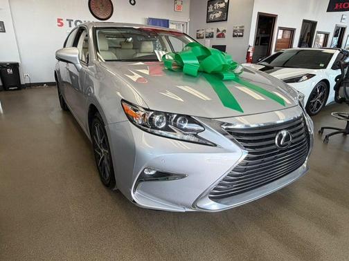 Atomic Silver 2016 Lexus ES 350 Base