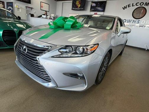 Atomic Silver 2016 Lexus ES 350 Base
