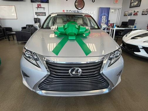 Atomic Silver 2016 Lexus ES 350 Base