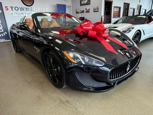 Black 2016 Maserati GranTurismo Sport
