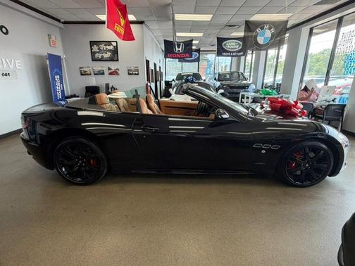Black 2016 Maserati GranTurismo Sport