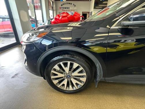 2021 Ford Escape Titanium