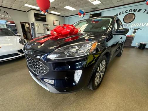 2021 Ford Escape Titanium