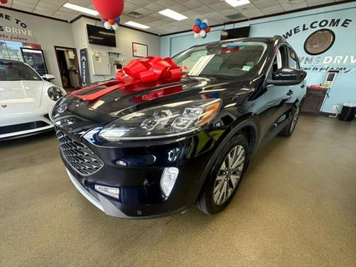 2021 Ford Escape Titanium