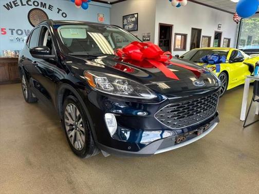 2021 Ford Escape Titanium