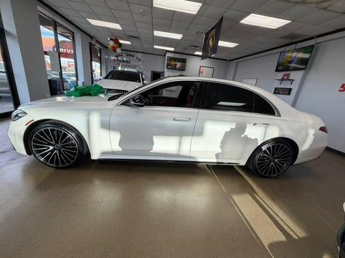 Diamond White 2022 Mercedes-Benz S-Class 4MATIC