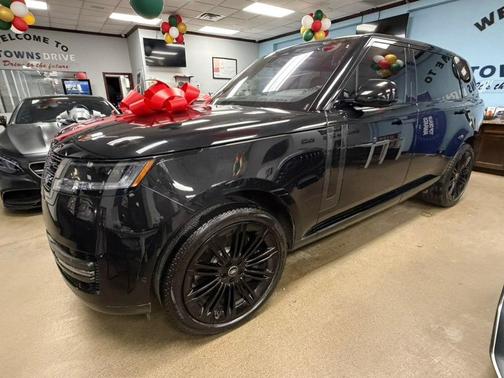 2023 Land Rover Range Rover P530 SE