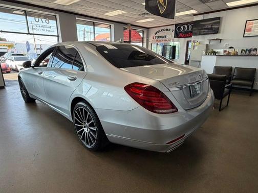 Diamond Silver Metallic 2015 Mercedes-Benz S-Class 4MATIC