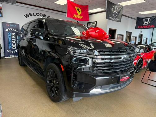 Black 2022 Chevrolet Suburban LT
