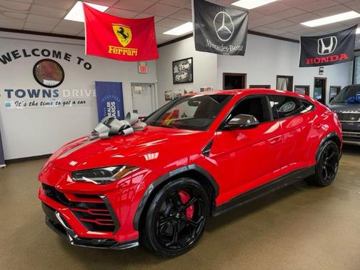 Rosso Mars Metallic 2021 Lamborghini Urus AWD