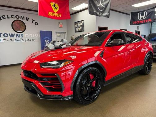 Rosso Mars Metallic 2021 Lamborghini Urus AWD