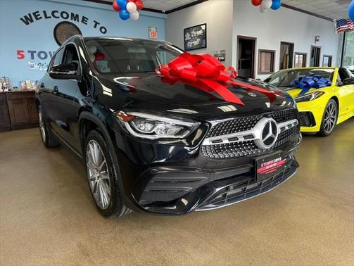 2021 Mercedes-Benz GLA 250 Base 4MATIC