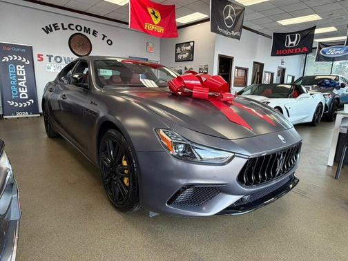 Nero Ribelle Metallic 2022 Maserati Ghibli Modena