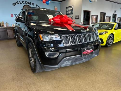 2020 Jeep Grand Cherokee Laredo