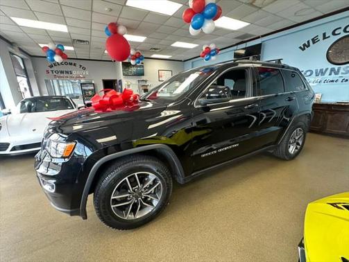 2020 Jeep Grand Cherokee Laredo