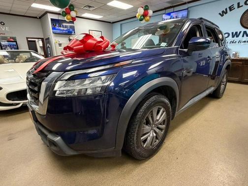 2022 Nissan Pathfinder SV 2WD