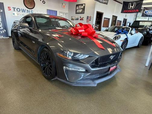 Magnetic Metallic 2020 Ford Mustang GT