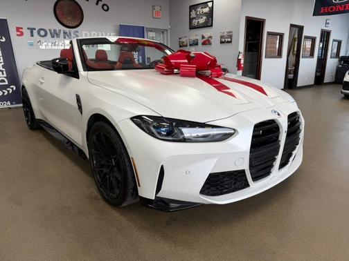 Frozen Brilliant White Metallic 2022 BMW M4 Competition xDrive