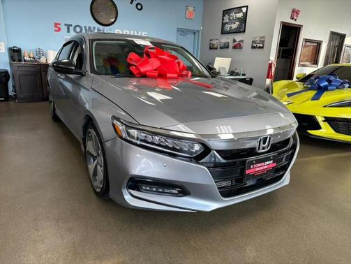 2019 Honda Accord Touring 1.5T