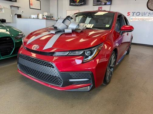 Barcelona Red Metallic 2021 Toyota Corolla SE
