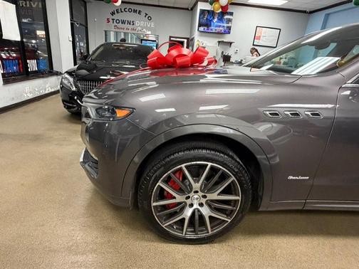 2021 Maserati Levante S GranLusso