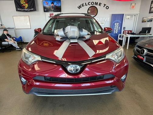 Ruby Flare Pearl 2018 Toyota RAV4 XLE