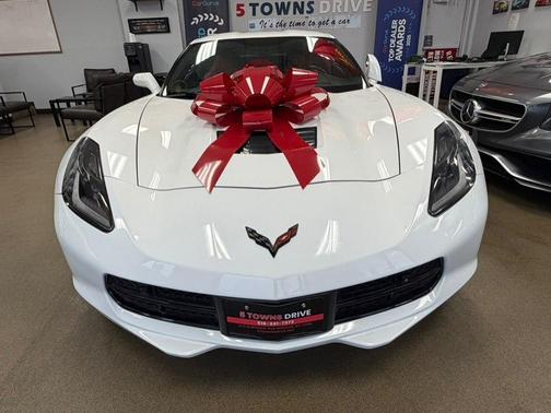 Arctic White 2016 Chevrolet Corvette Stingray