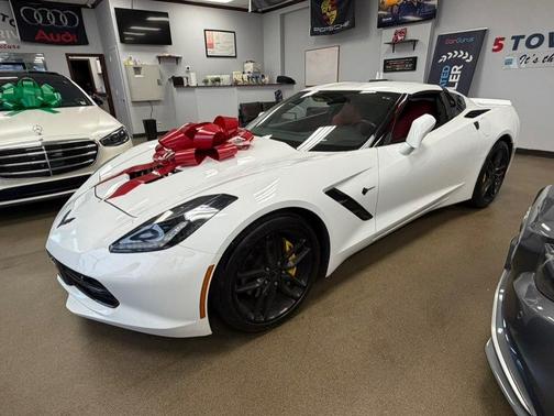 Arctic White 2016 Chevrolet Corvette Stingray