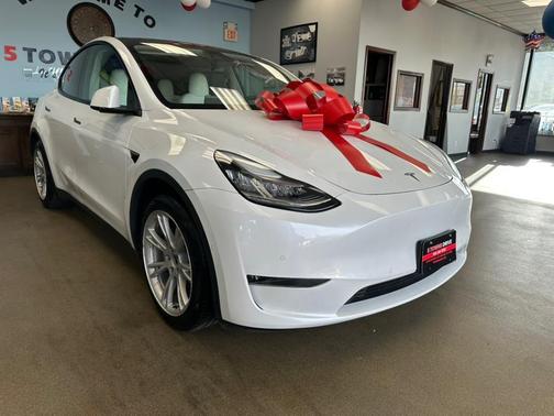 2021 Tesla Model Y Long Range Dual Motor All-Wheel Drive
