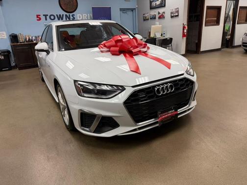 2021 Audi A4 45 S line Premium Plus