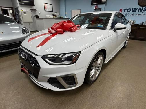 2021 Audi A4 45 S line Premium Plus