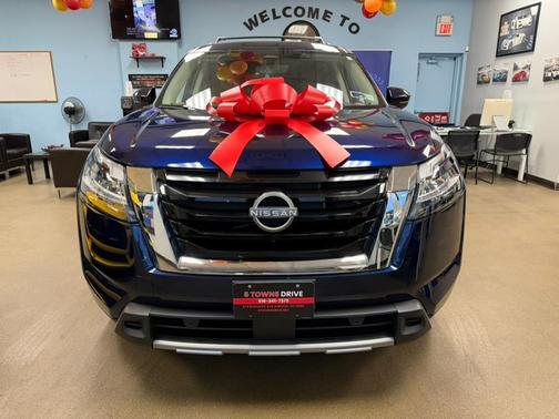 2023 Nissan Pathfinder Platinum 4WD