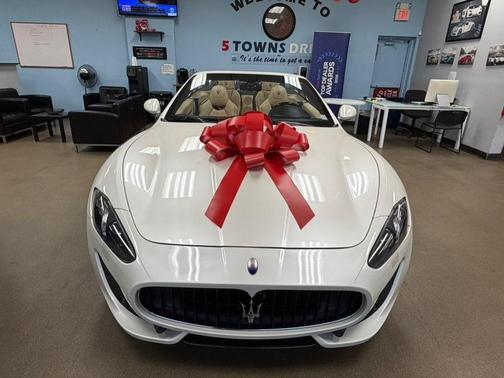 2017 Maserati GranTurismo MC