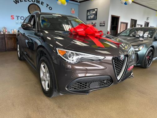 2019 Alfa Romeo Stelvio Base