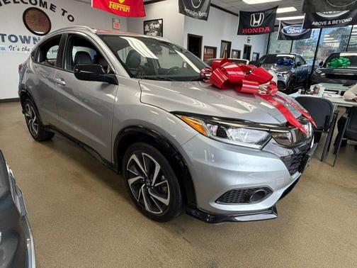 Lunar Silver Metallic 2019 Honda HR-V Sport
