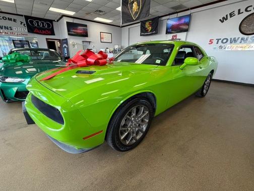 Green Go Clearcoat 2017 Dodge Challenger GT