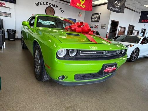 Green Go Clearcoat 2017 Dodge Challenger GT