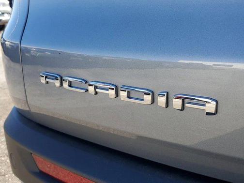 2025 GMC Acadia FWD Elevation