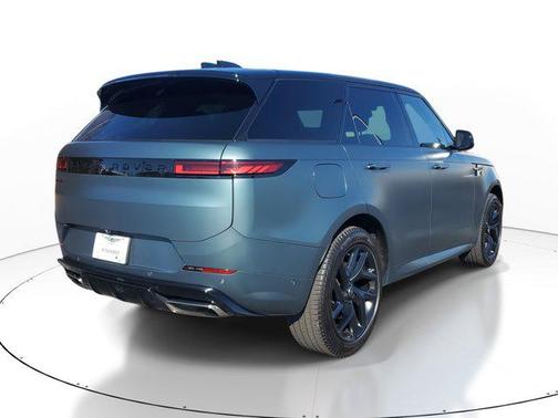 2024 Land Rover Range Rover Sport SE