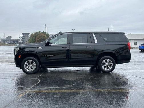 2023 GMC Yukon XL SLE