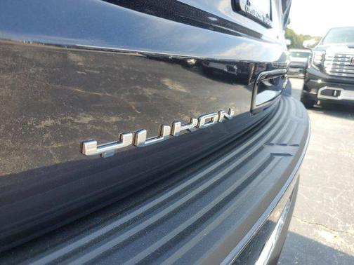 2025 GMC Yukon XL 2WD Elevation