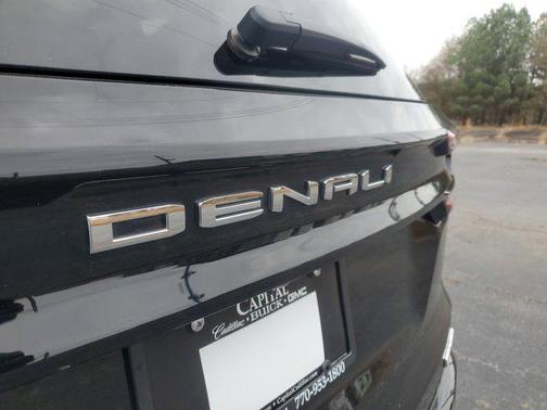 2025 GMC Acadia Denali