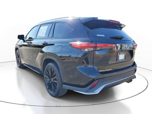 2023 Toyota Highlander XSE