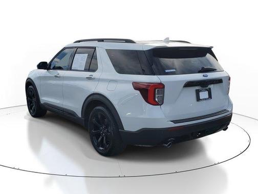 2024 Ford Explorer ST-Line