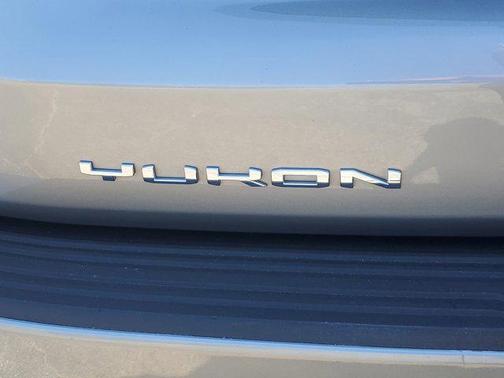 Sterling Metallic 2024 GMC Yukon Denali