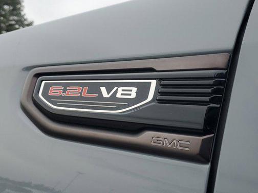 2025 GMC Sierra 1500 AT4X