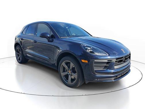 2023 Porsche Macan Base