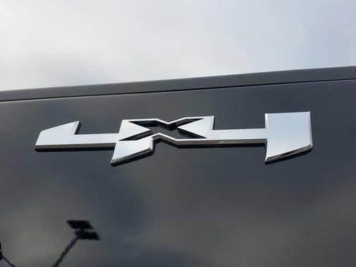 2025 GMC Sierra 2500 SLT