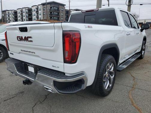 2025 GMC Sierra 1500 SLT